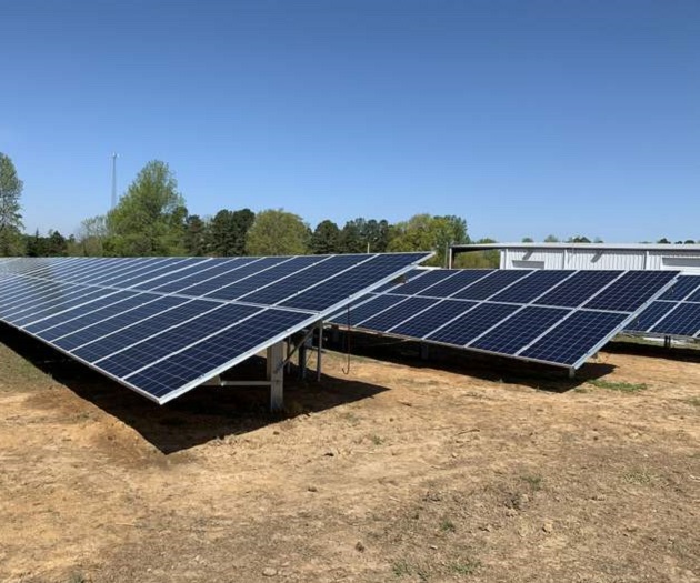 Geschliffene Solarhalterung aus C-Stahl